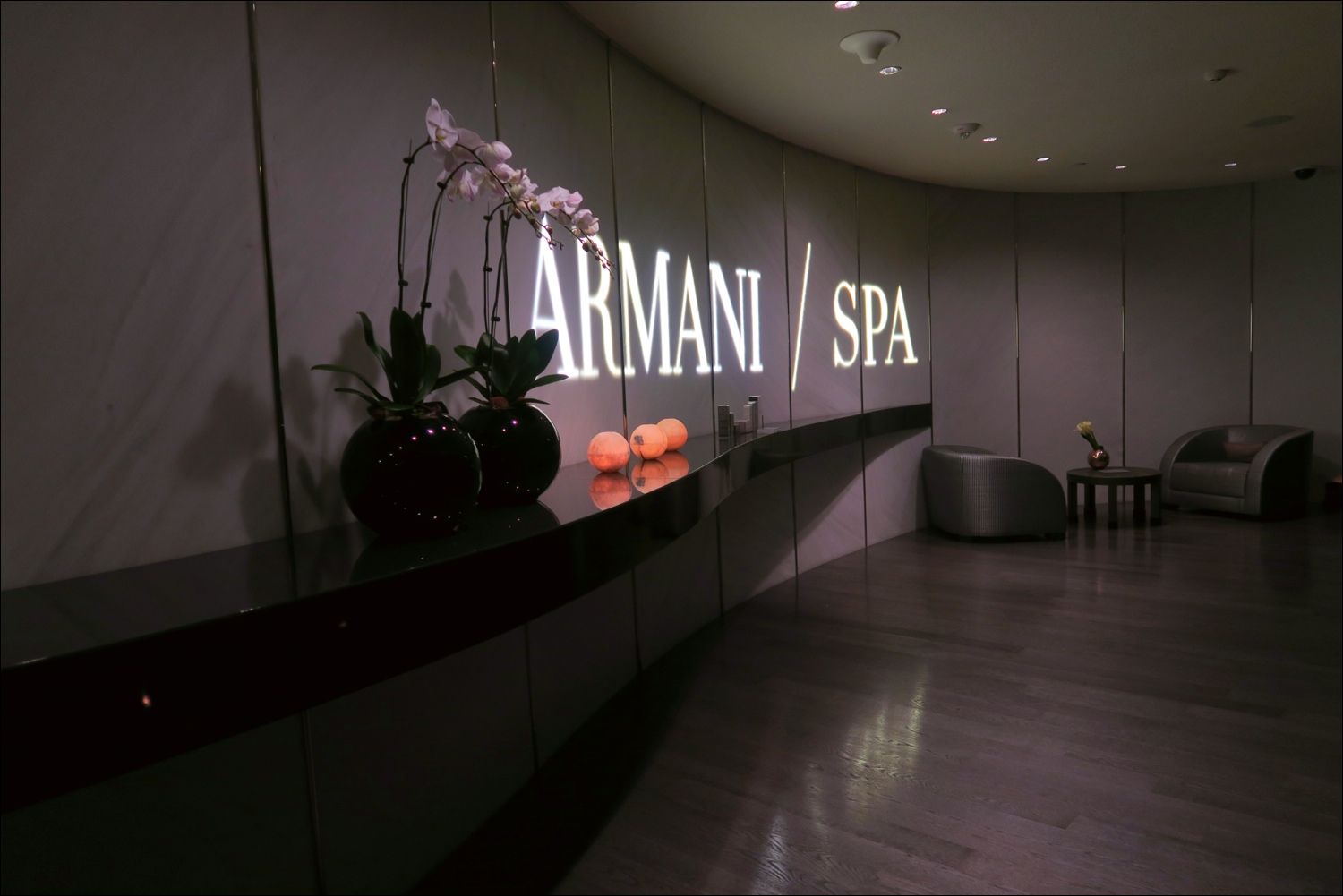 A Dip In Luxury Armani Spa Dubai Seven Coloured Earth
